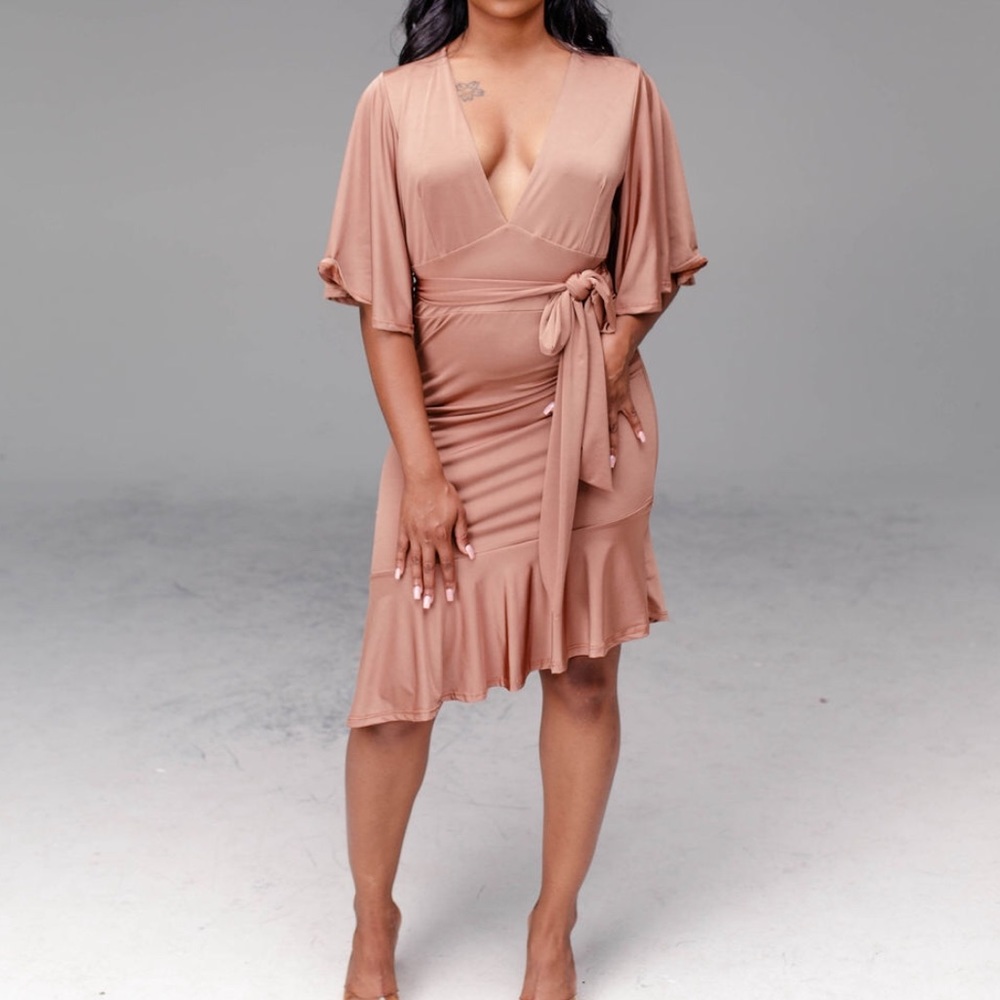 Bella beige dress